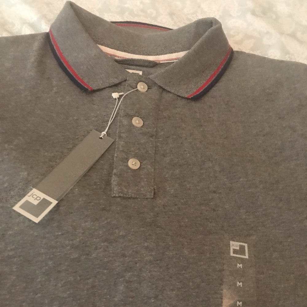 Grey polo 👕 - Picture 2 of 3